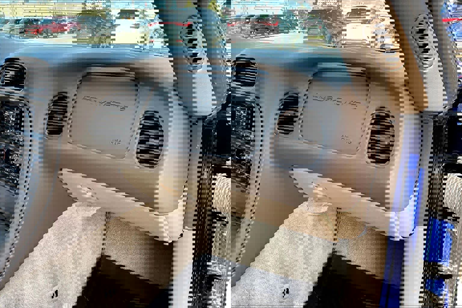 Used 2004 Chevrolet Corvette Coupe w/ Preferred Equipment Group image 15