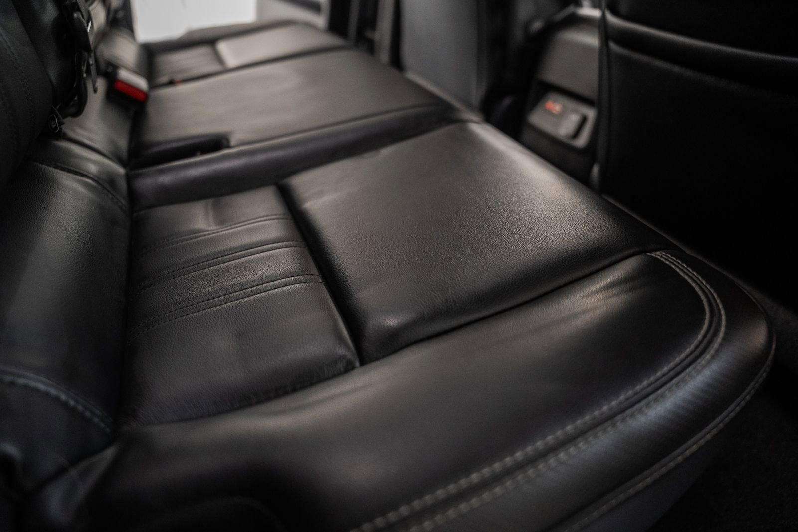 Used 2023 Nissan Frontier SV w/ SV Premium Package image 39