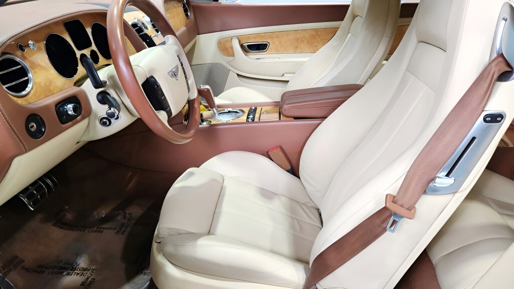 Used 2007 Bentley Continental GT image 40