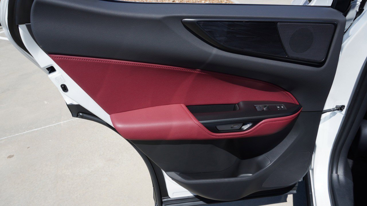 Used 2025 Lexus NX 250 FWD w/ Accessory Package (Z1) image 33
