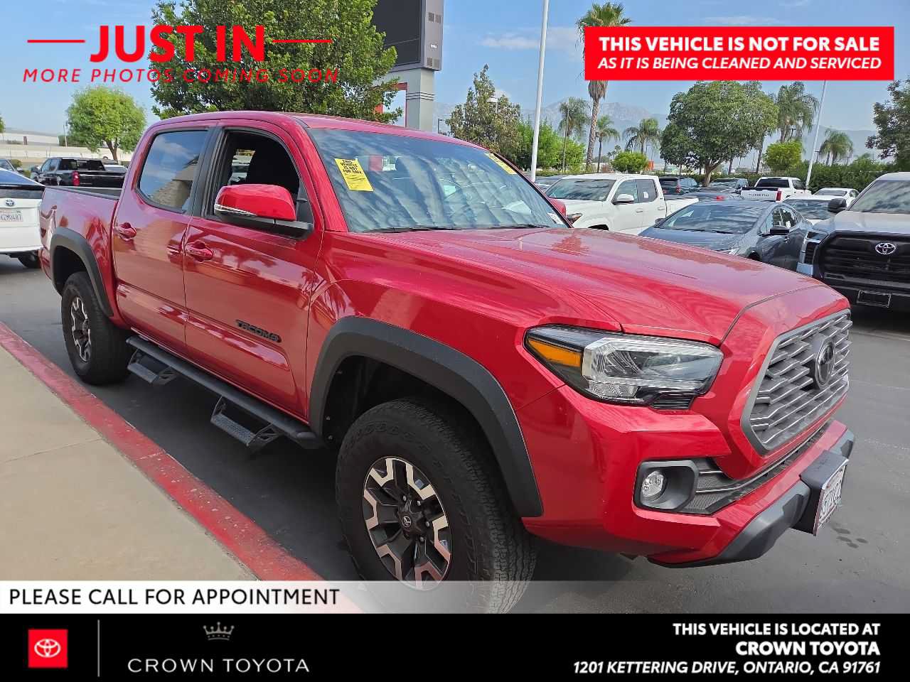 Used 2022 Toyota Tacoma TRD Off-Road w/ Technology Package AWD/4WD image 3