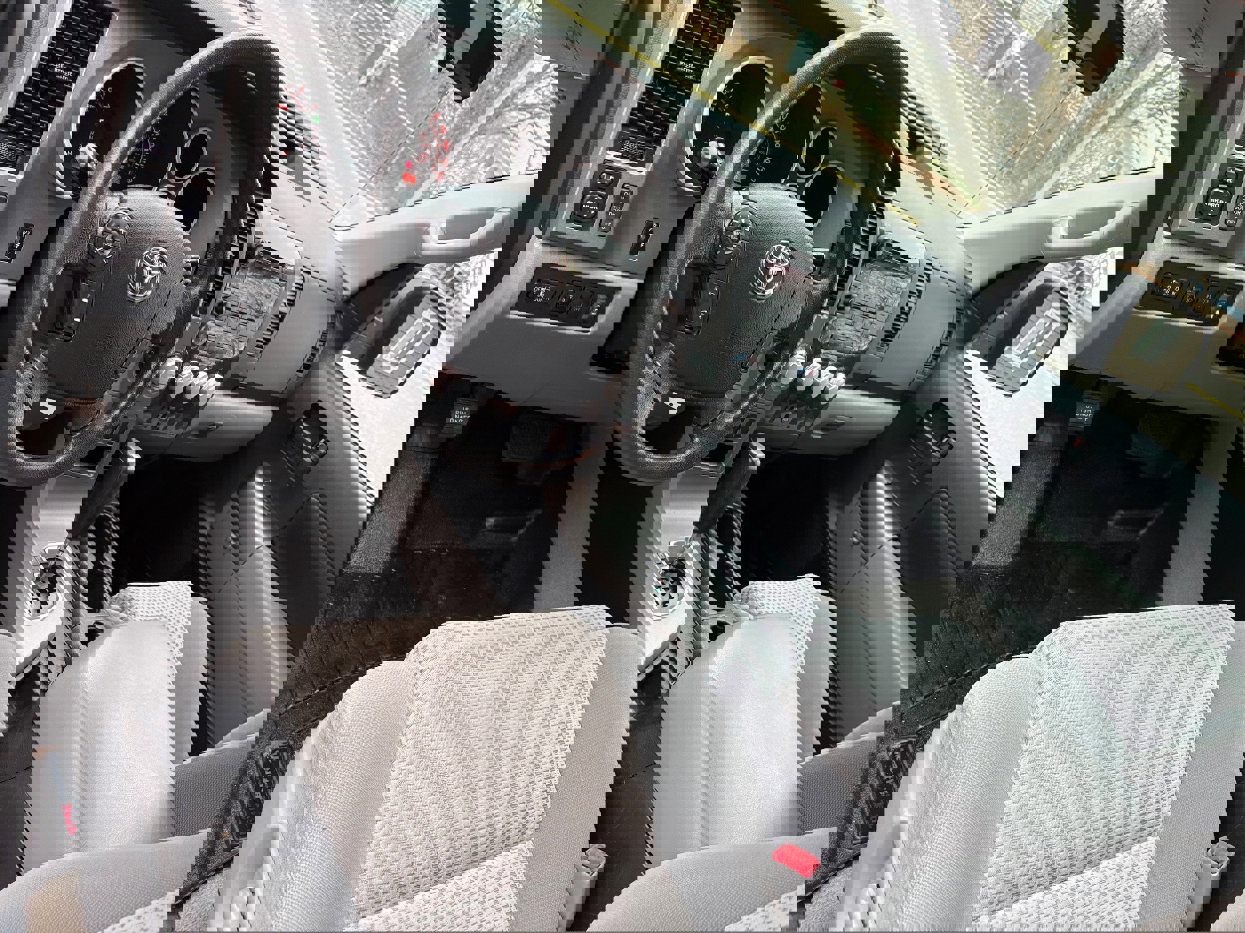 Used 2010 Toyota Tundra 4x4 Double Cab image 15