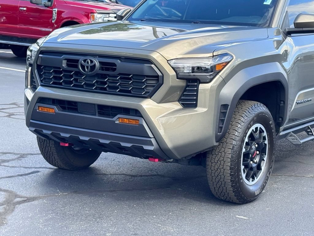 Used 2025 Toyota Tacoma TRD Off-Road AWD/4WD image 34