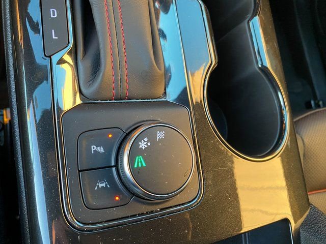 Used 2025 Chevrolet Blazer RS FWD image 25