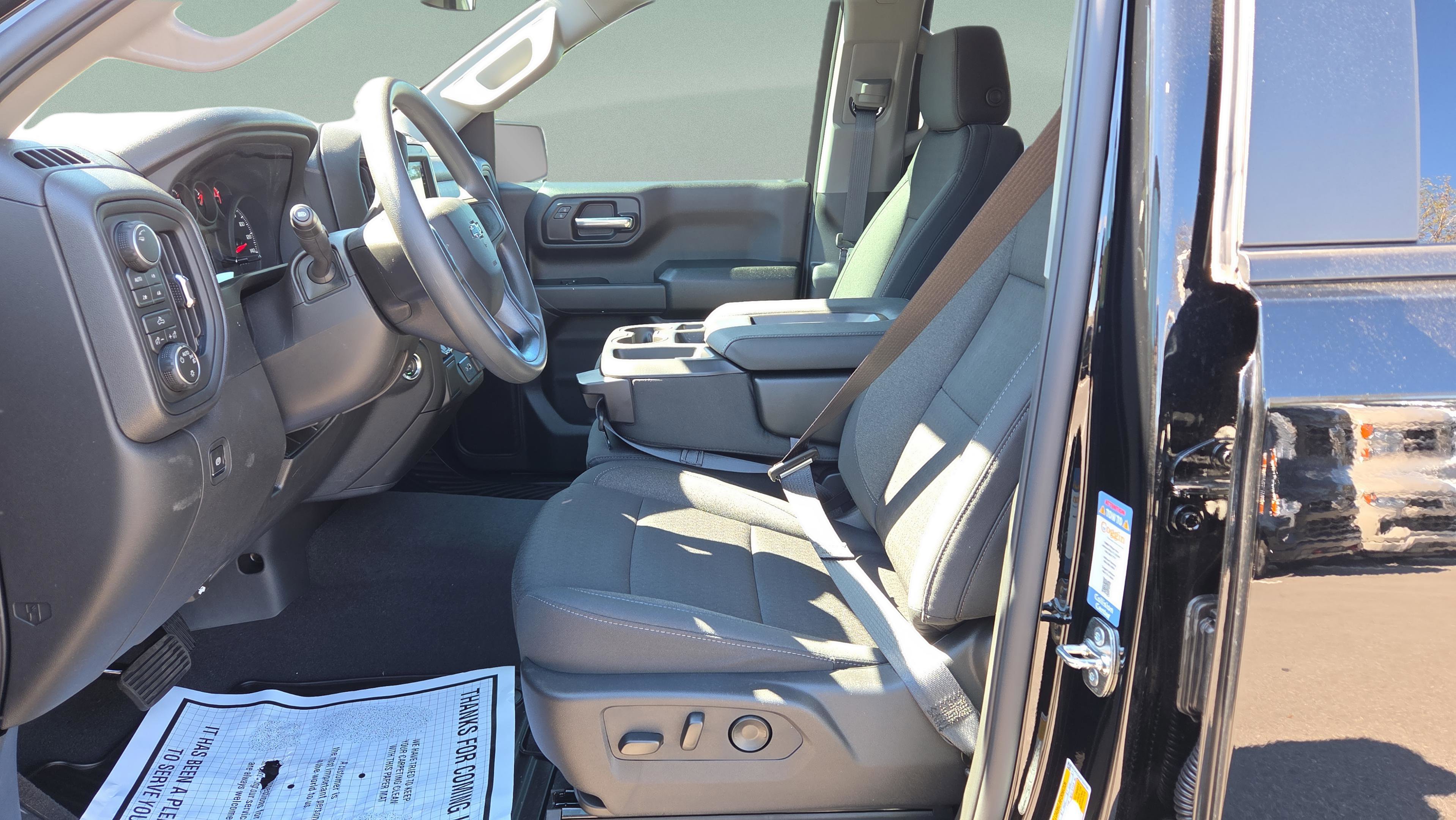 New 2026 Chevrolet Silverado 1500 Custom Trail Boss w/ Dark Appearance Package image 11