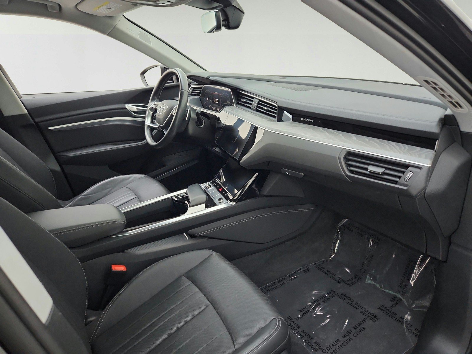 Used 2023 Audi e-tron Premium Plus w/ Premium Plus Package AWD/4WD image 28