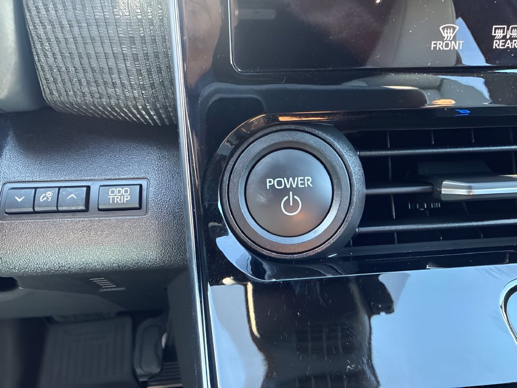 Used 2023 Subaru Solterra AWD image 23