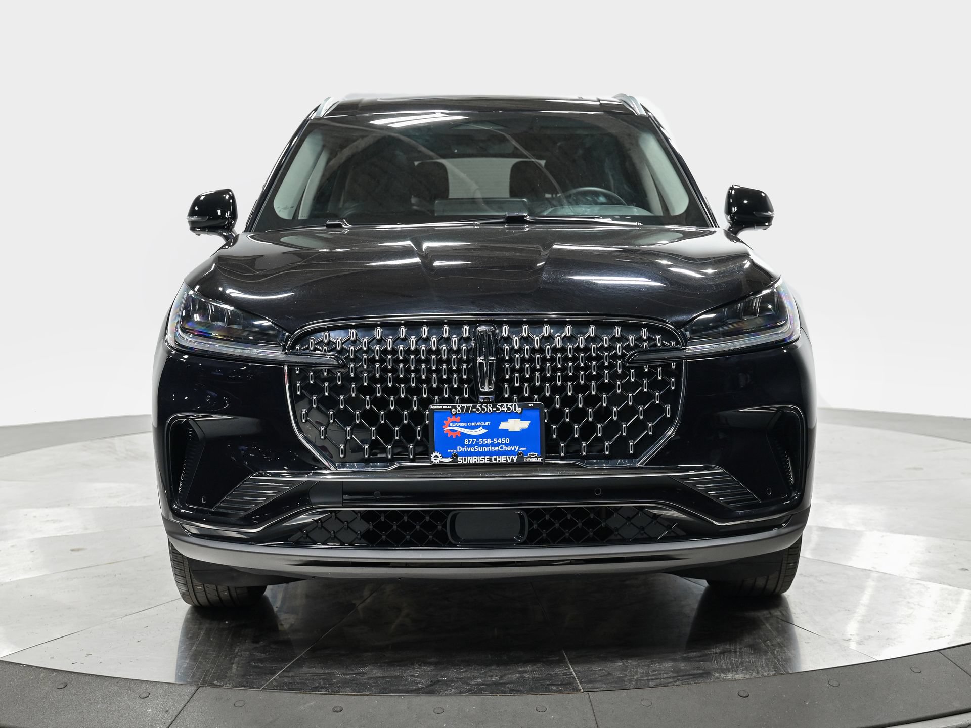 Used 2025 Lincoln Aviator AWD image 10