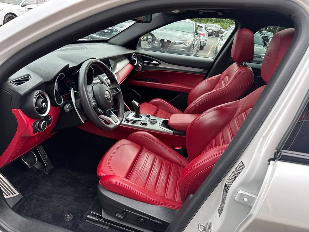Used 2020 Alfa Romeo Stelvio Ti Sport AWD/4WD image 27