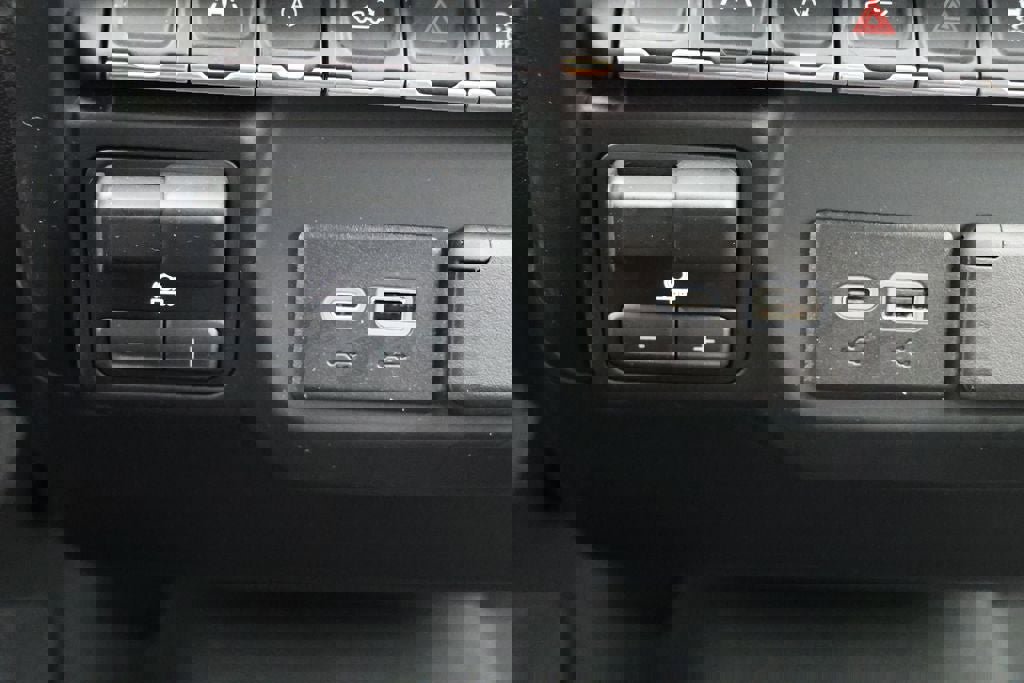 Used 2024 GMC Sierra 1500 Pro w/ Graphite Edition image 27