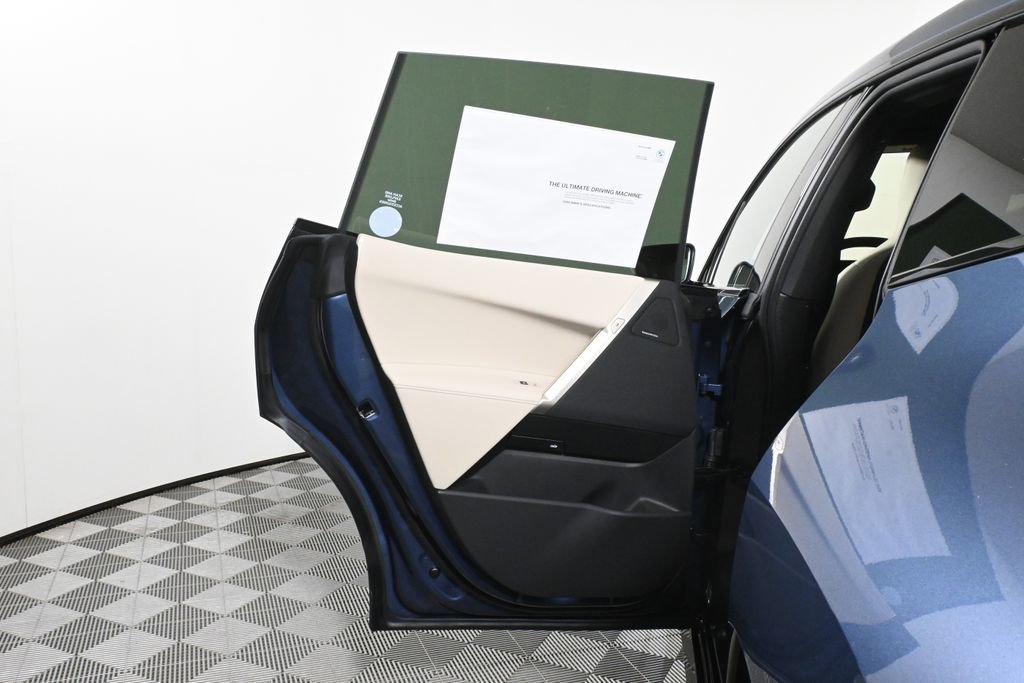 Used 2026 BMW iX xDrive45 image 29