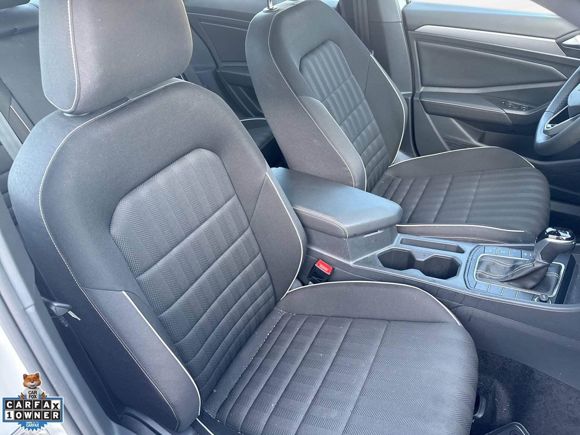 Certified 2024 Volkswagen Jetta Sport FWD image 25
