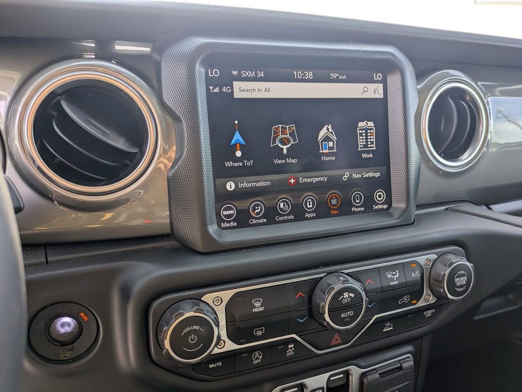 Used 2023 Jeep Wrangler Sahara image 21