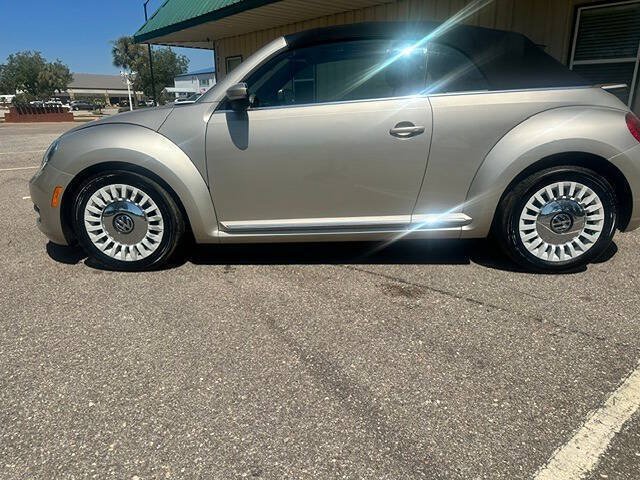 Used 2013 Volkswagen Beetle 2.5 FWD image 15