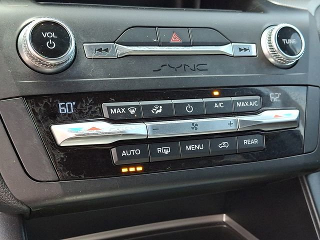 Used 2020 Ford Explorer XLT w/ Equipment Group 202A image 15