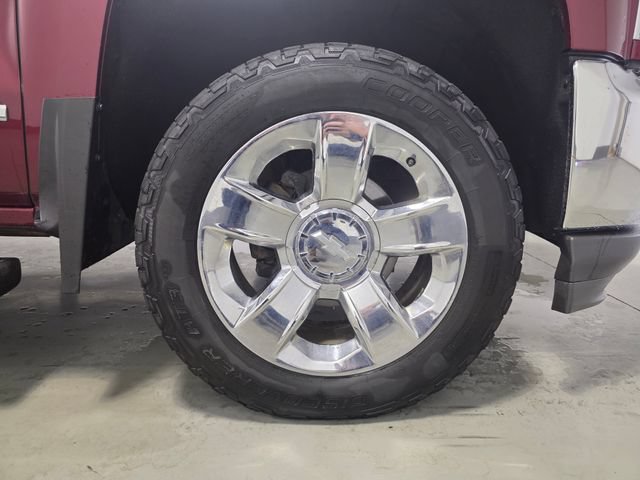 Used 2018 Chevrolet Silverado 1500 LTZ w/ Sport Package AWD/4WD image 31