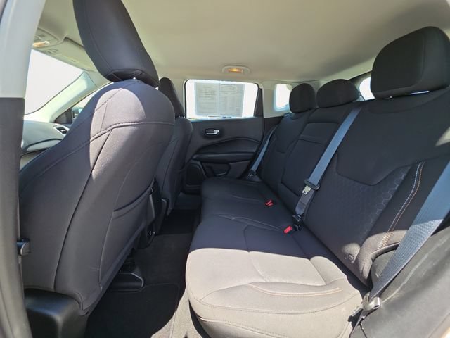 Used 2017 Jeep Compass Sport FWD image 13