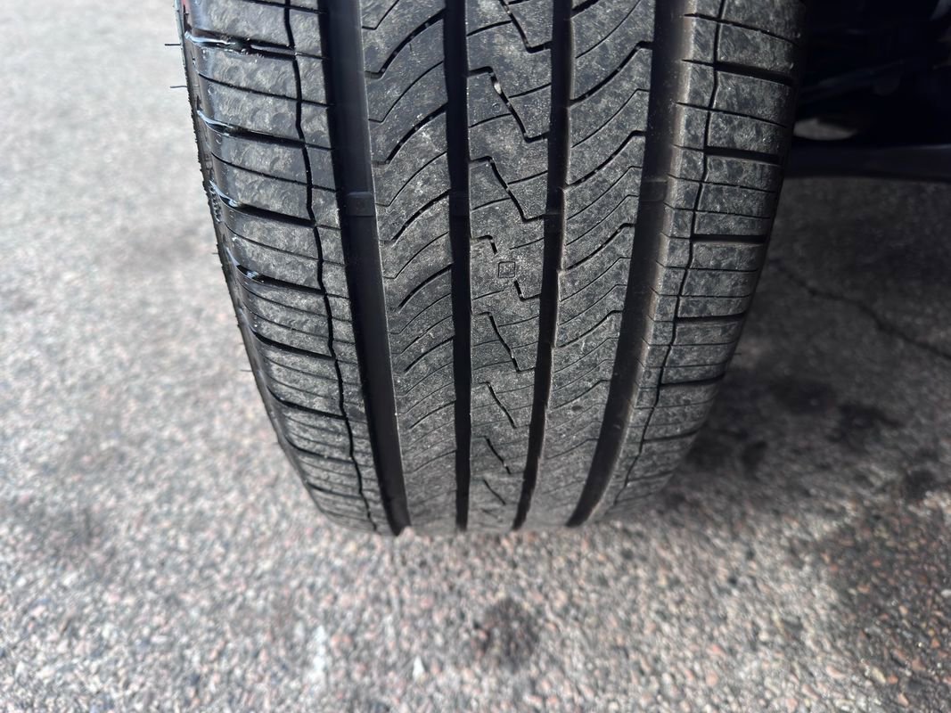 Used 2021 Buick Encore Preferred image 39