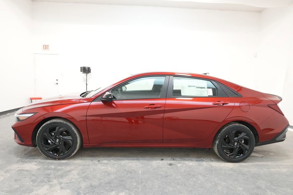 New 2026 Hyundai Elantra Sport image 4