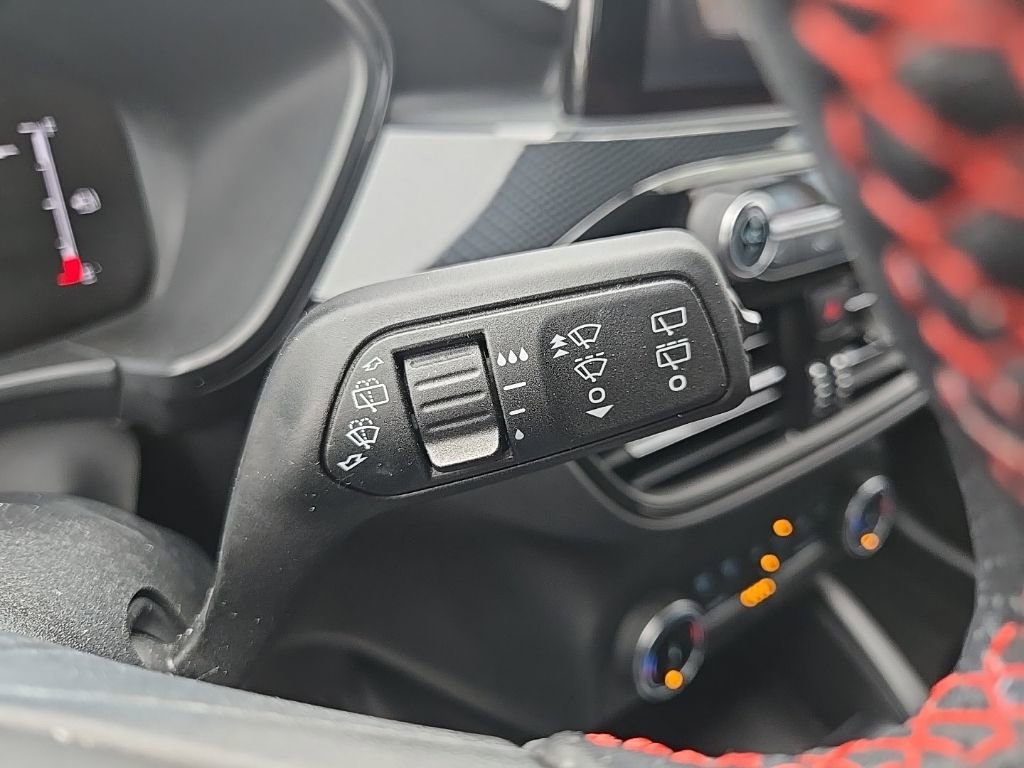 Used 2025 Ford Escape ST-Line image 41