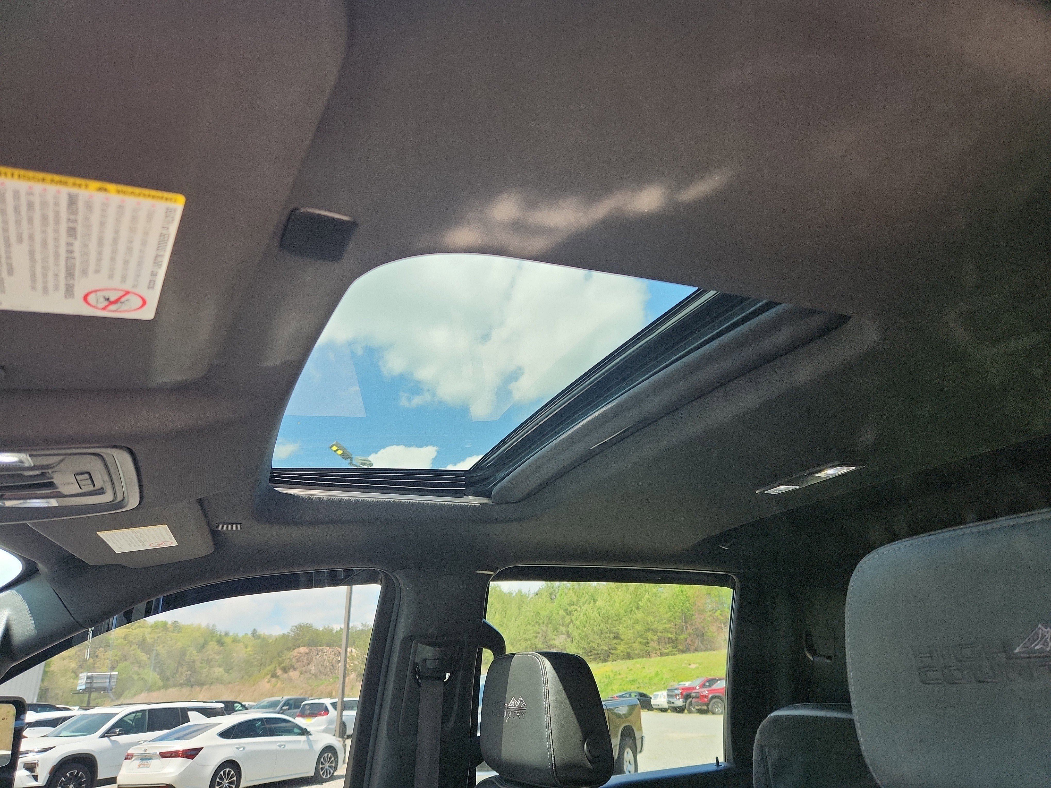 Used 2023 Chevrolet Silverado 2500 High Country w/ Safety Package II AWD/4WD image 29