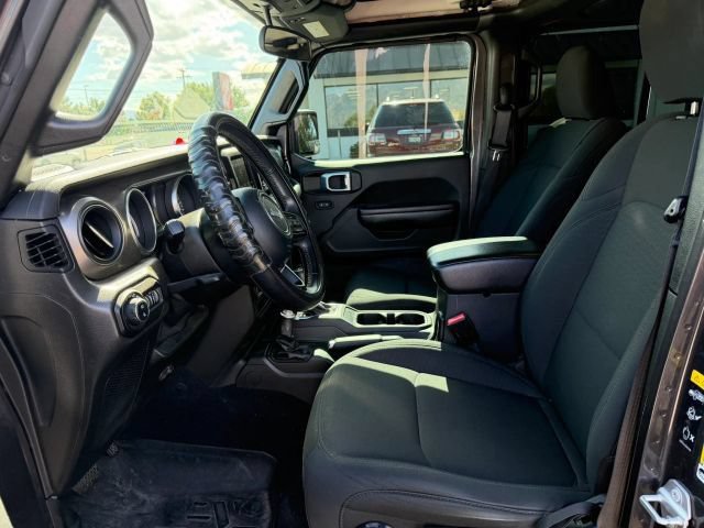 Used 2021 Jeep Gladiator Sport AWD/4WD image 9