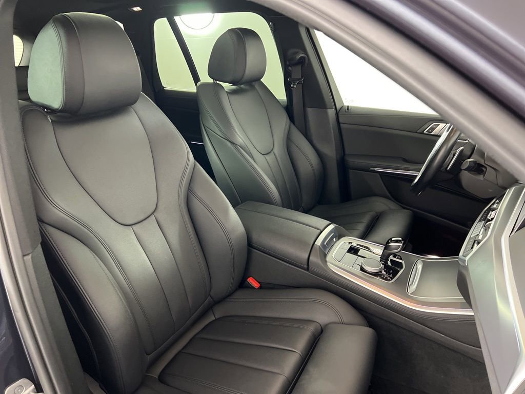 Used 2022 BMW X5 xDrive40i AWD/4WD image 36