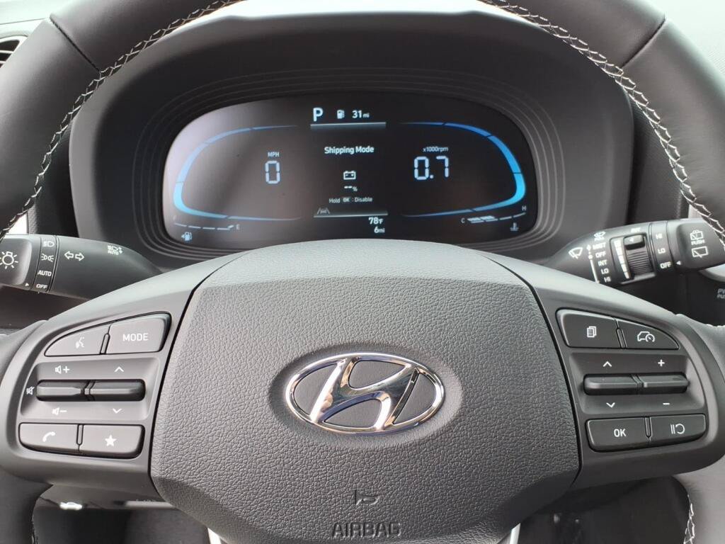 New 2026 Hyundai Venue SEL FWD image 11