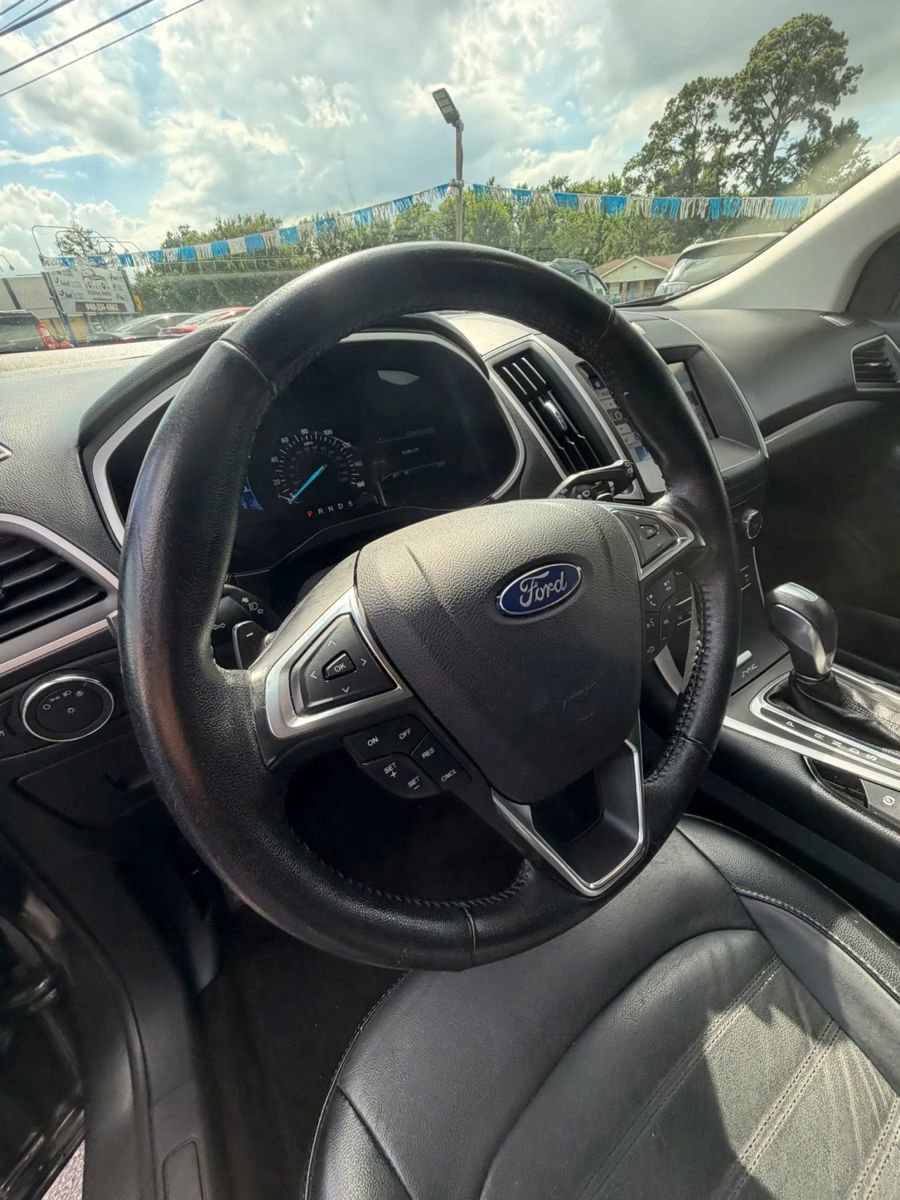 Used 2017 Ford Edge SEL w/ Equipment Group 201A FWD image 15