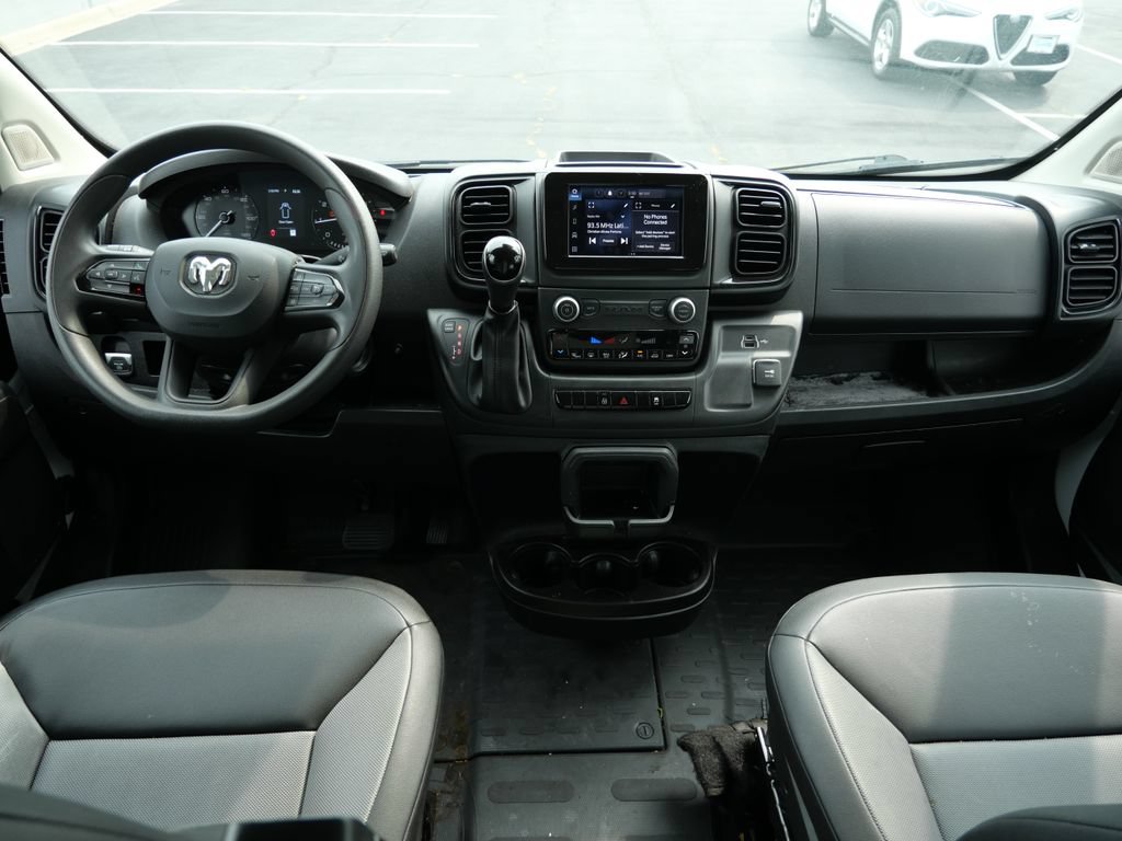 Used 2025 RAM ProMaster 2500 w/ Convenience Group FWD image 10