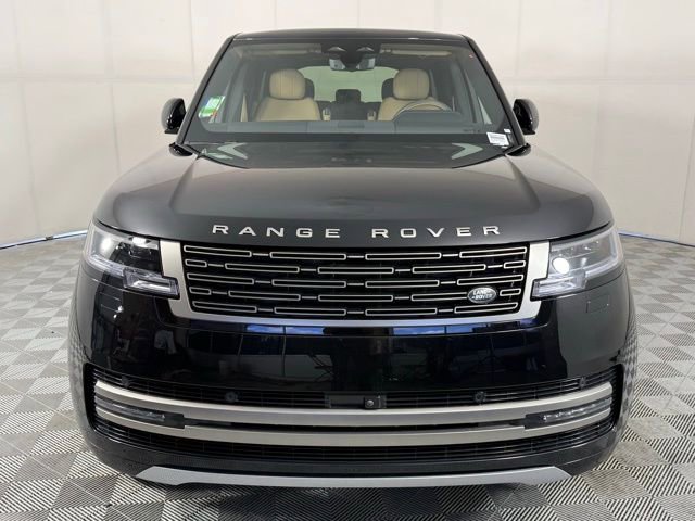 New 2025 Land Rover Range Rover SE image 10
