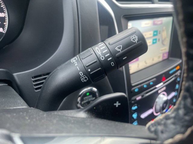 Used 2018 Ford Explorer Platinum image 27
