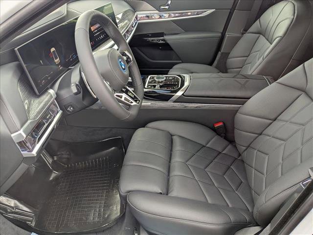 New 2026 BMW 750e xDrive AWD/4WD image 4