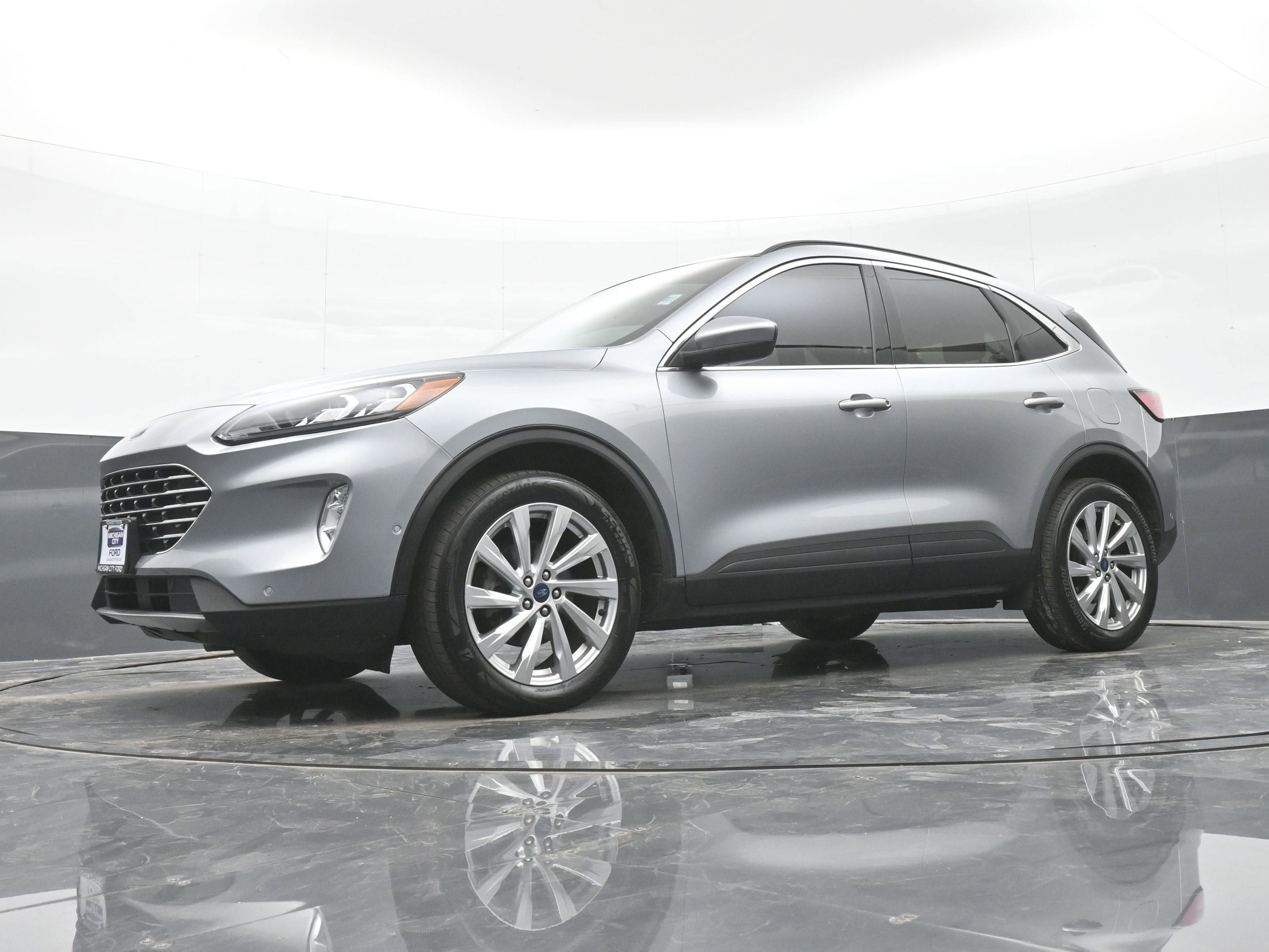 Used 2022 Ford Escape Titanium w/ Titanium Elite Package image 29