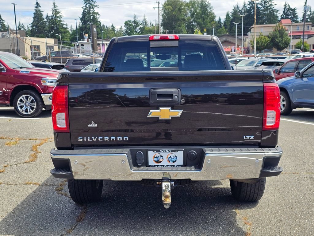 Used 2018 Chevrolet Silverado 1500 LTZ w/ LTZ Plus Package AWD/4WD image 7