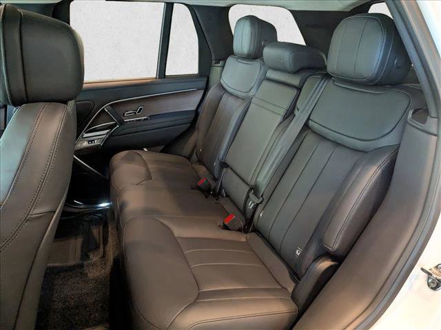 Used 2026 Land Rover Range Rover SE AWD/4WD image 19