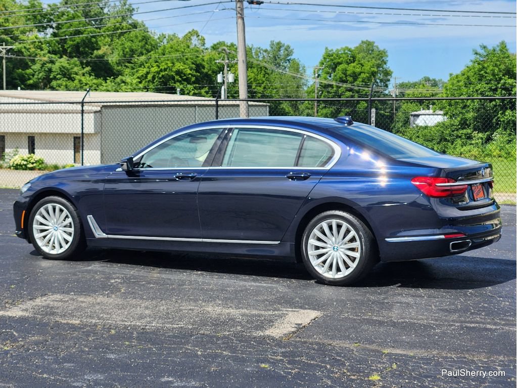 Used 2017 BMW 740i xDrive AWD/4WD image 6