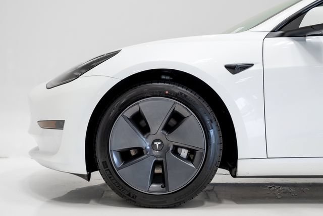 Used 2023 Tesla Model 3 Standard Range RWD image 31