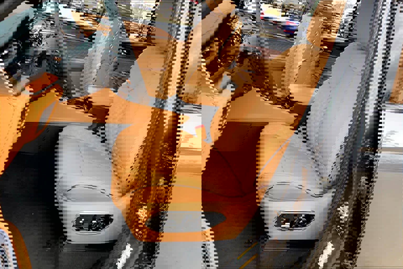 Used 2025 Jeep Grand Cherokee Summit image 8