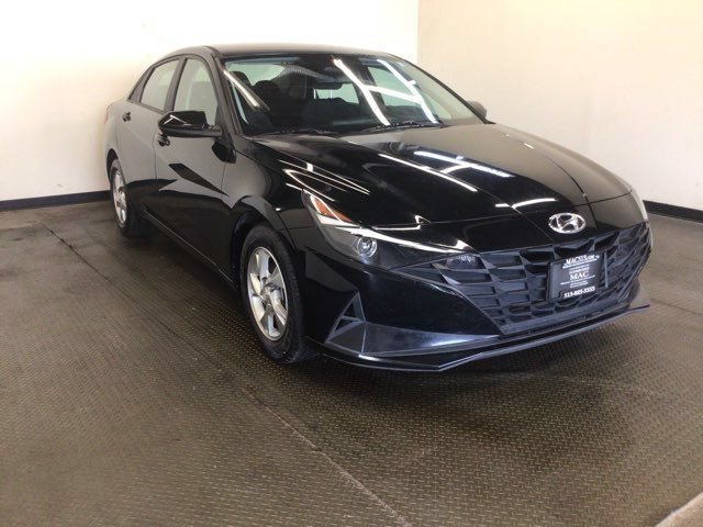 Used 2023 Hyundai Elantra SE