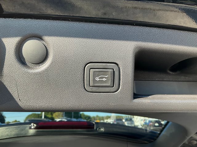 Used 2024 Chevrolet Equinox LT image 17