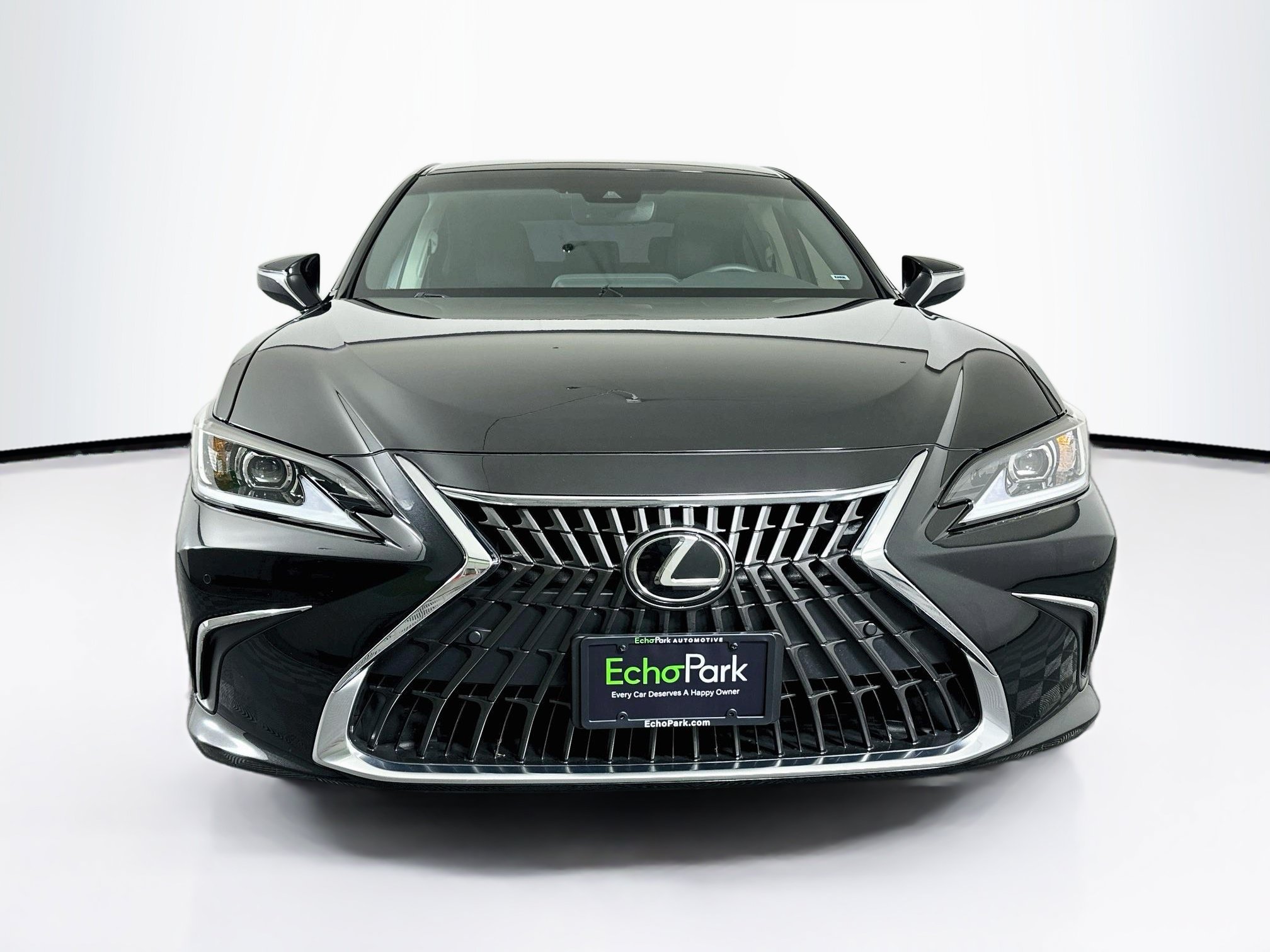 Used 2024 Lexus ES 300h w/ Premium Package FWD image 2
