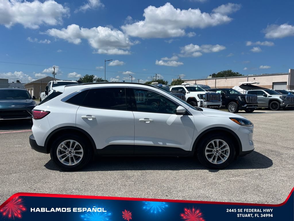 Used 2020 Ford Escape SE FWD image 4