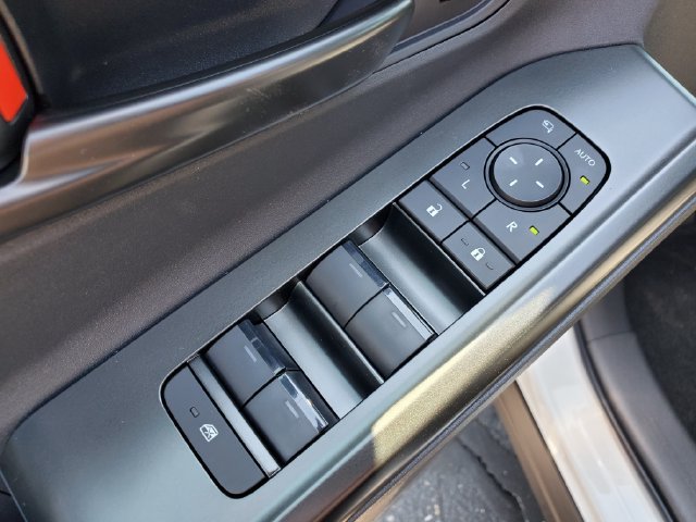 New 2026 Toyota C-HR AWD/4WD image 17