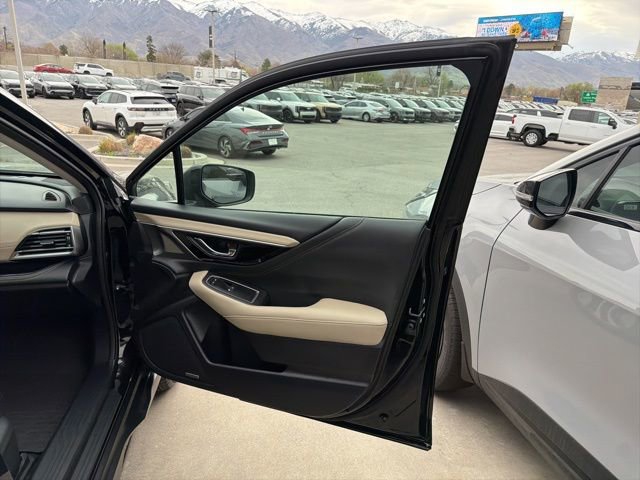 Used 2024 Subaru Outback Limited image 32