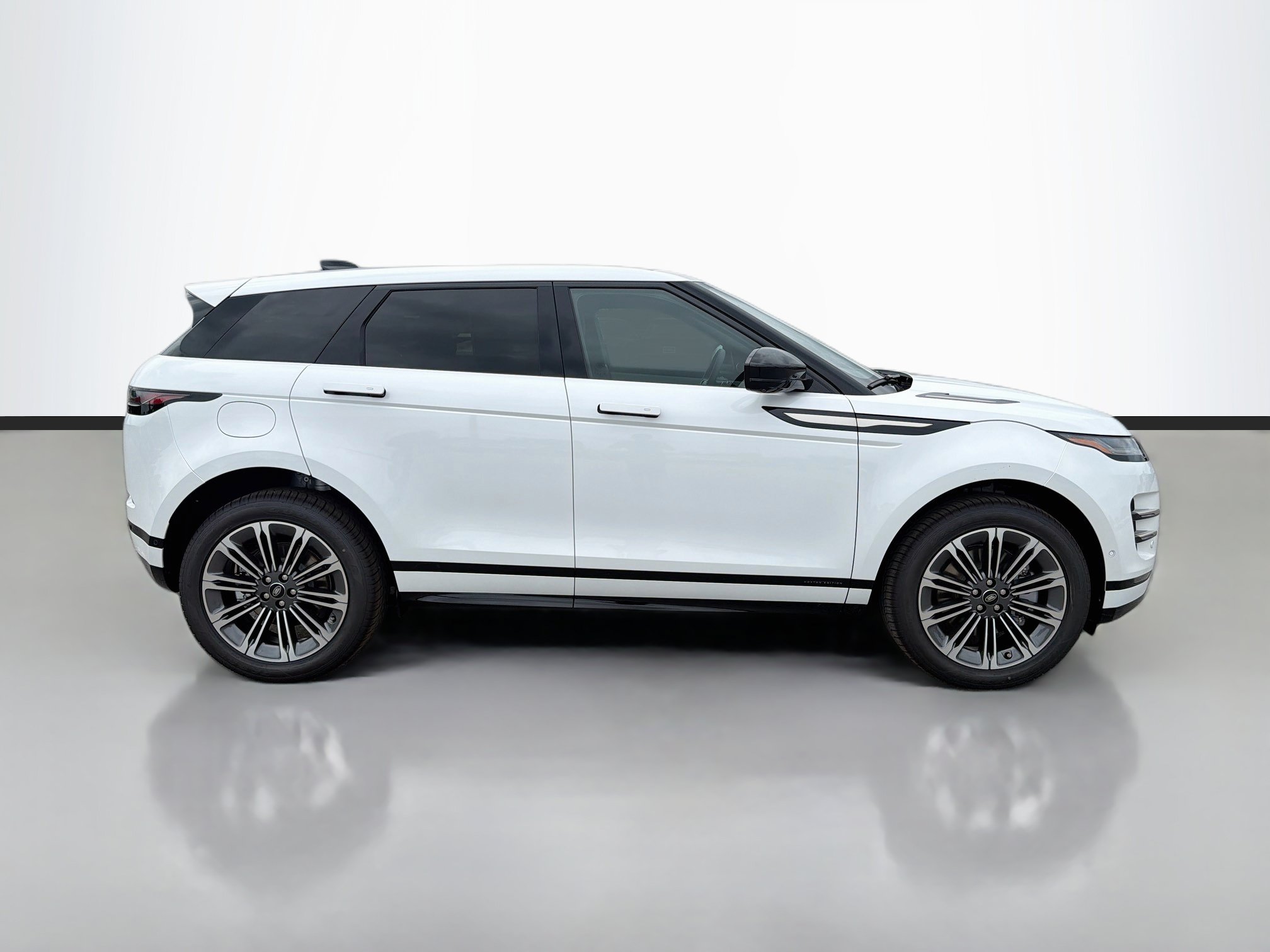 New 2026 Land Rover Range Rover Evoque Hoxton AWD/4WD image 6