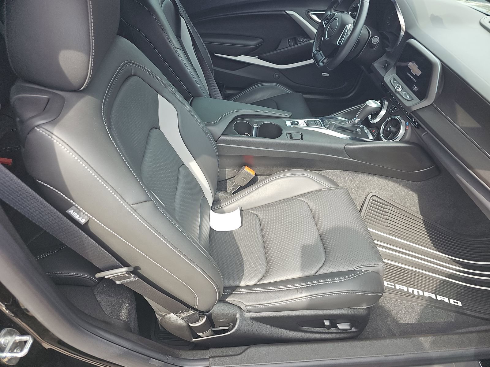 Used 2022 Chevrolet Camaro LT w/ RS Package image 15