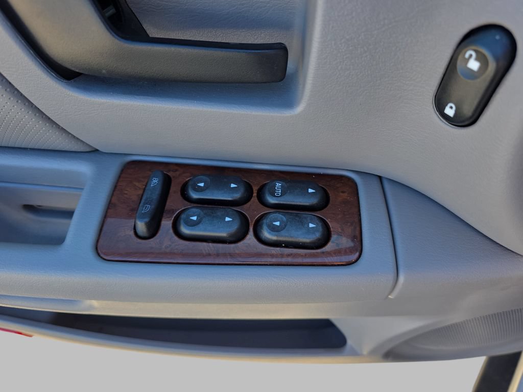 Used 2005 Mercury Sable LS FWD image 28