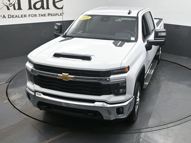 Used 2025 Chevrolet Silverado 2500 LT w/ Convenience Package image 44