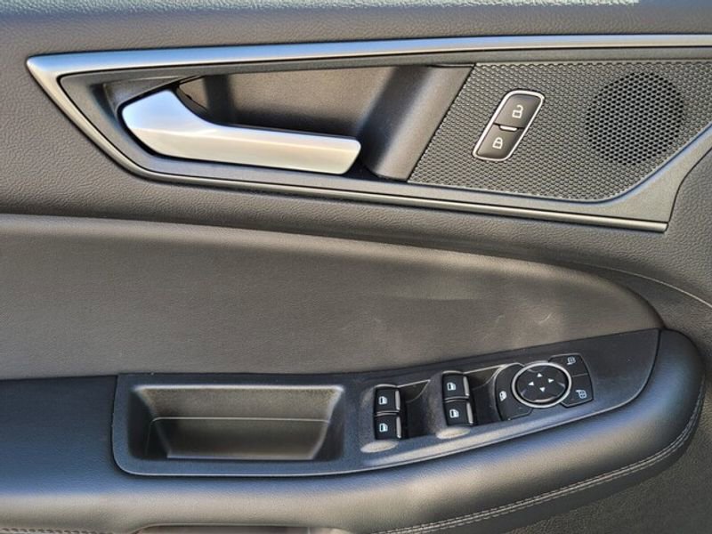 New 2024 Ford Edge SE image 29